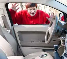 Safe Key Store Woodside, NY 718-673-6787 - 19-Locked-keys-In-car